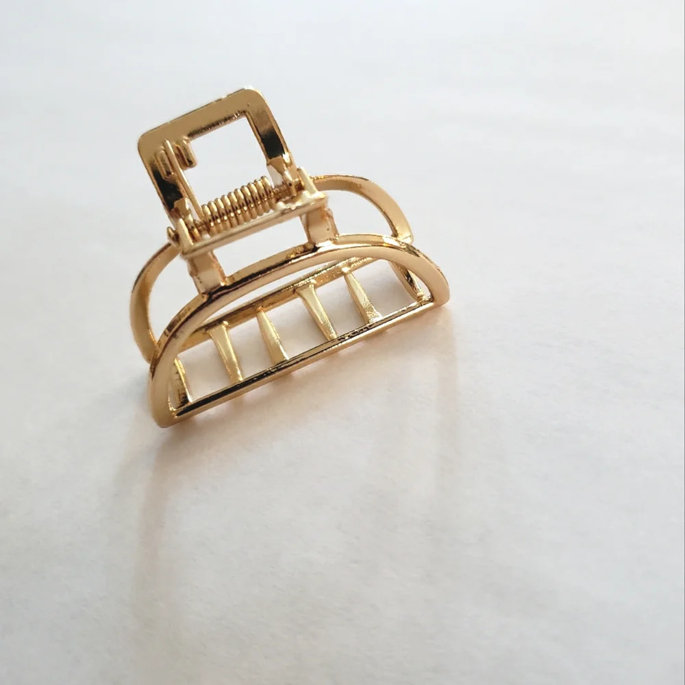 Gold Tone Metal Hair Claw Hair Clip